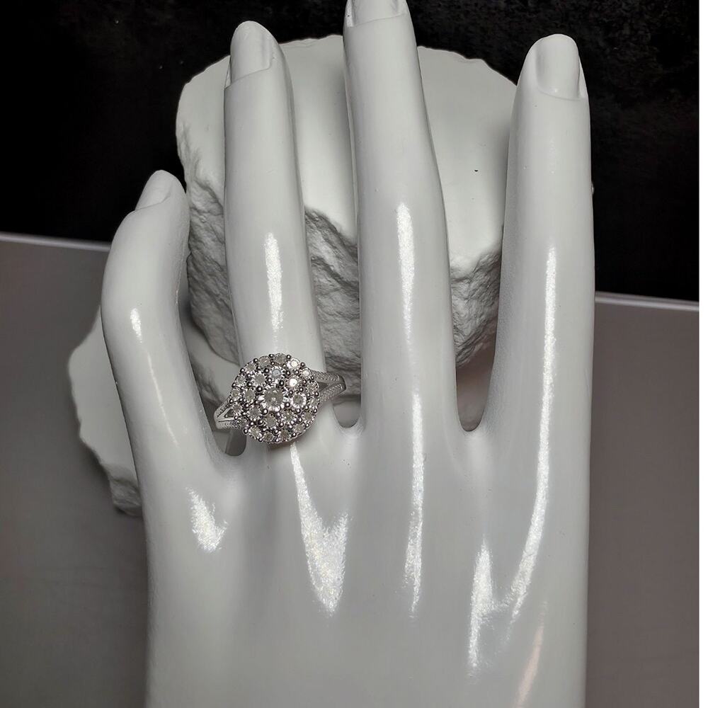 Size 7 Natural White Diamond 0.23ct Cluster Split Band Ring 925 Sterling Silver - Picture 4 of 7